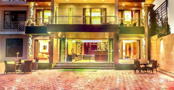 Fabhotel Red Leaf Mall Road Mussoorie Kültér fotó