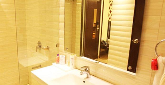 Fabhotel Red Leaf Mall Road Mussoorie Kültér fotó