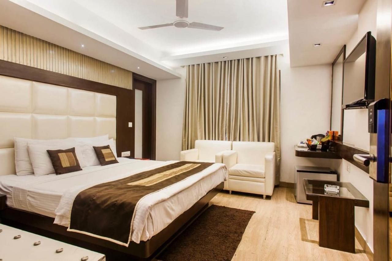 Fabhotel Red Leaf Mall Road Mussoorie Kültér fotó