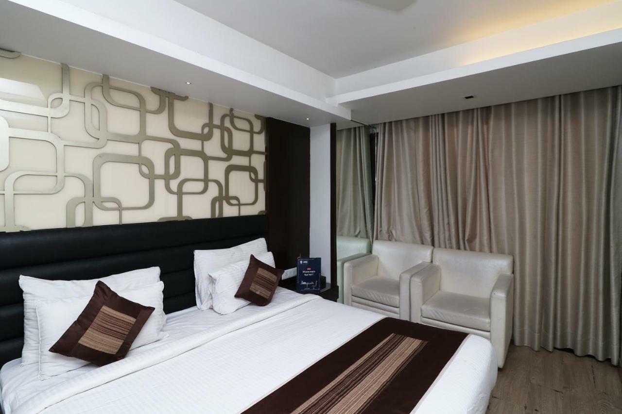 Fabhotel Red Leaf Mall Road Mussoorie Kültér fotó